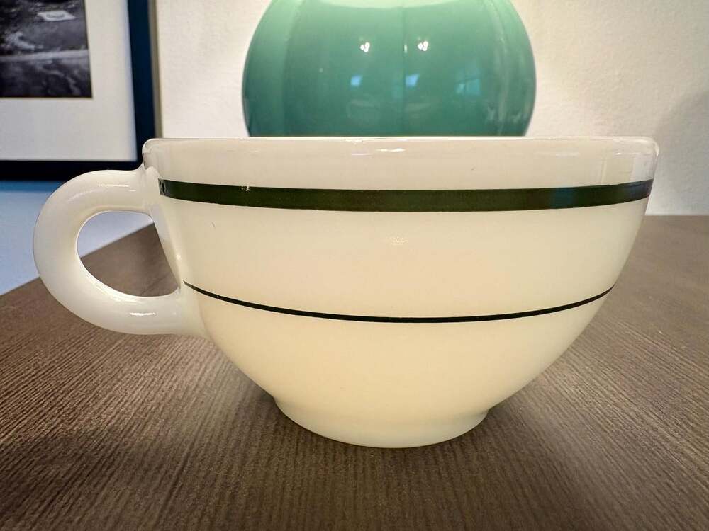 Six Pyrex CorningUSA Vintage Coffee Cups/Mugs
